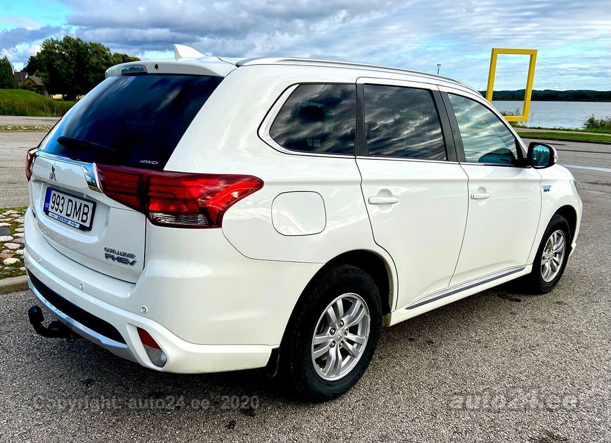 Mitsubishi Outlander Plug-in Hybrid 2.0 89kW - Image 4